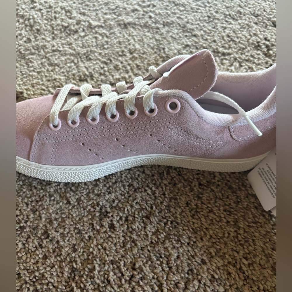 NWT, Adidas Stan Smith CS W like pink tennis shoes . Size 7